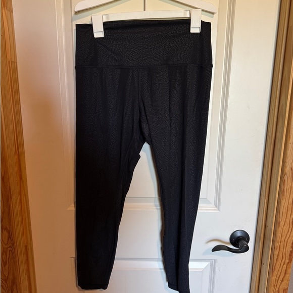lululemon athletica Pants - LuluLemon Athletics Black Women's Pants Size 12